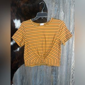 Gaze brand size large gathered front striped short sleeve crop top